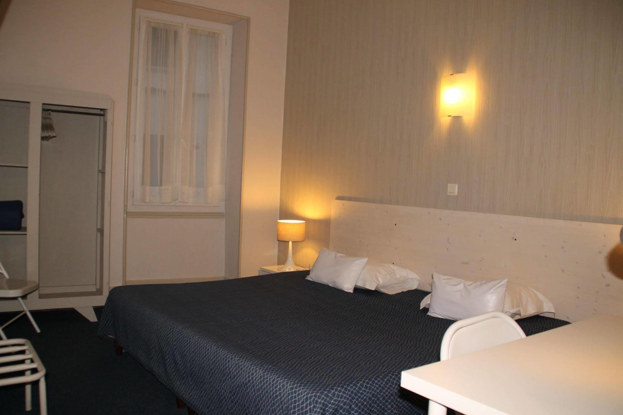 Hotel Riviere Castres  Exterior foto